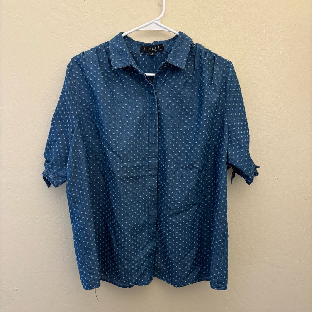 Chambray Short Sleeve Button Down Top